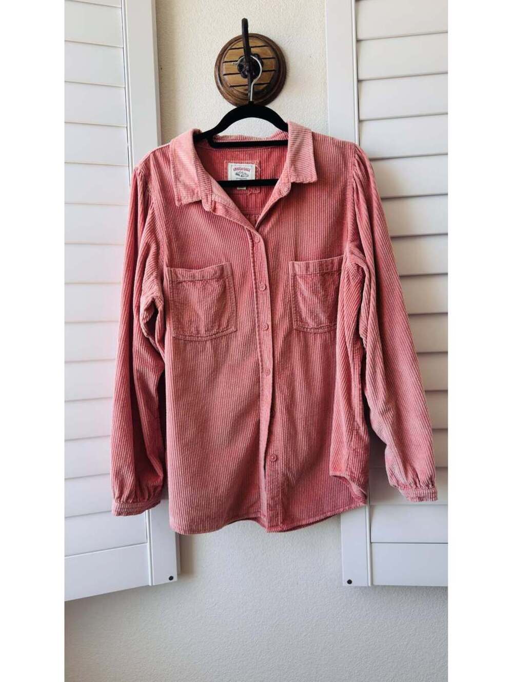 American Eagle Pink Corduroy Button-Down Shirt Size XL